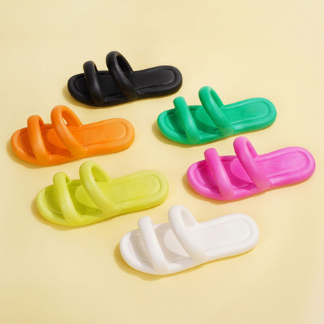 Moda bonito confortável plana antiderrapante espuma flip flops colorido spa viagem casa logotipo personalizado slide sandália